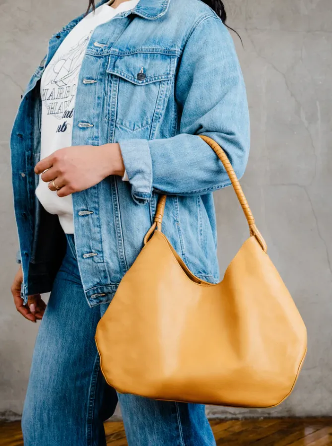 Able Jackee Relaxed Shoulder Bag in Cognac