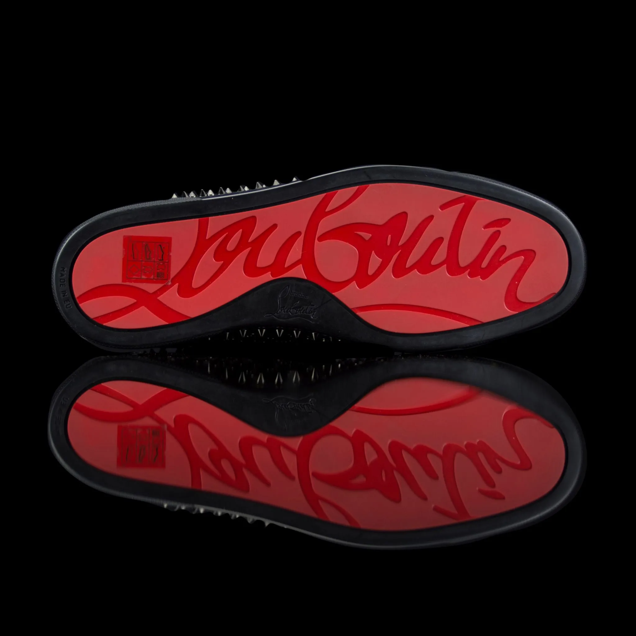 Louis Flat Moire Patent Spikes GG