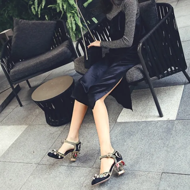 Suede Embellished Flower Round Toe Chunky Heel Sandals